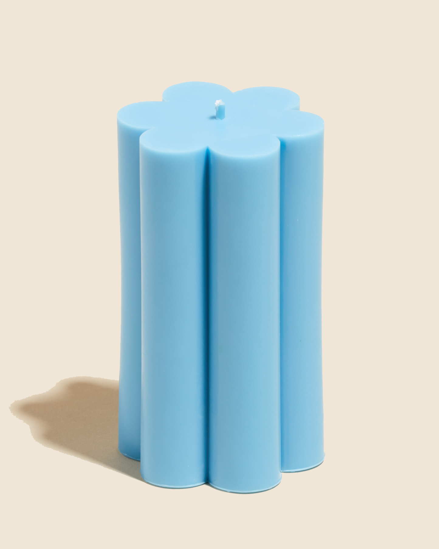 Large Daisy Candle in Sky Blue